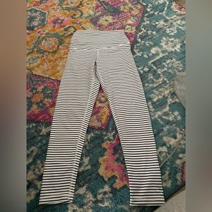 DYI black/striped leggings